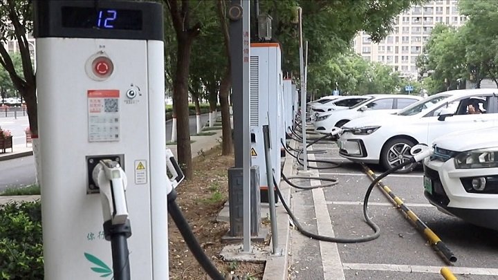 How to Move forward the EV Electric vehicle charging infrastructure